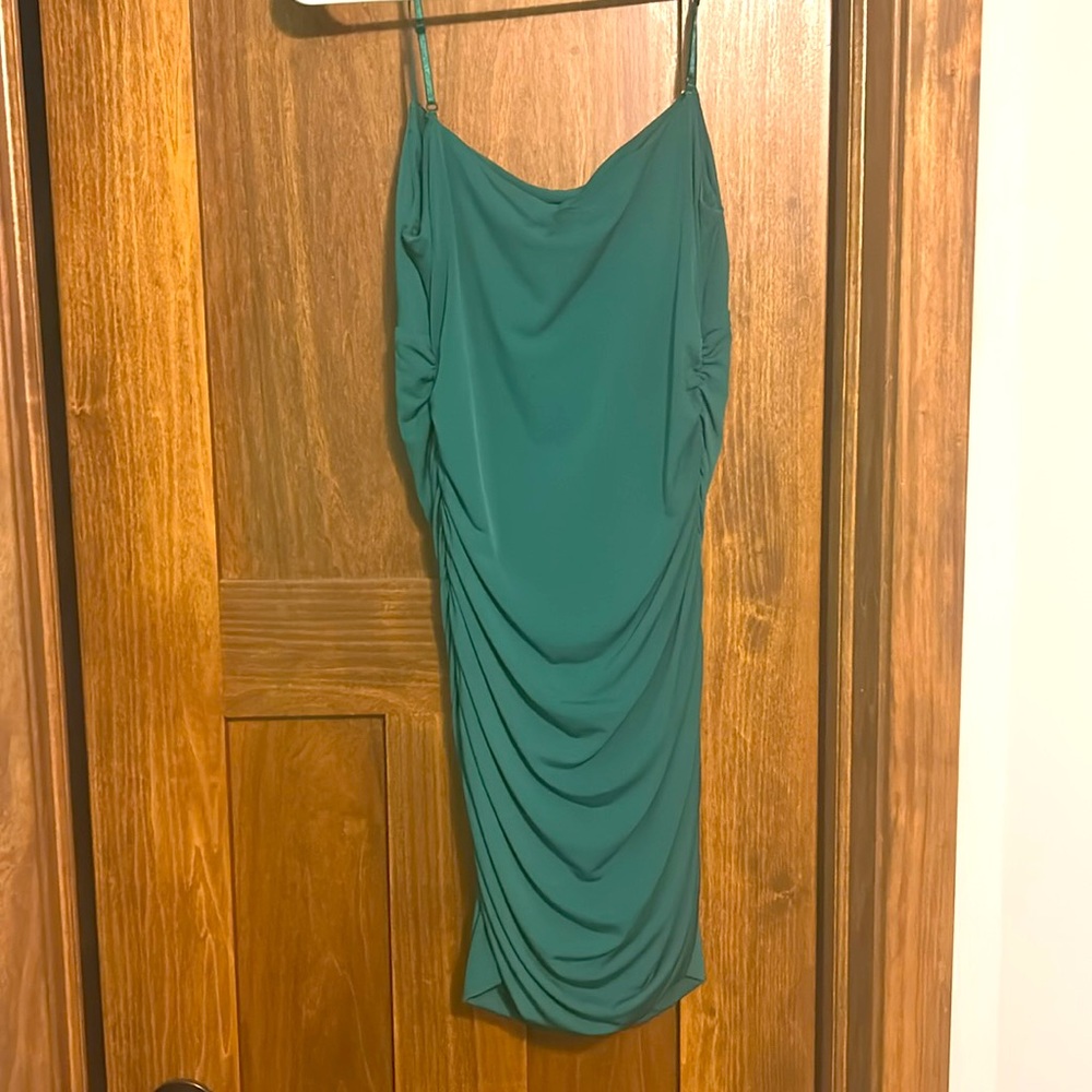 Emerald Green homecoming dress - Picture 2 of 5